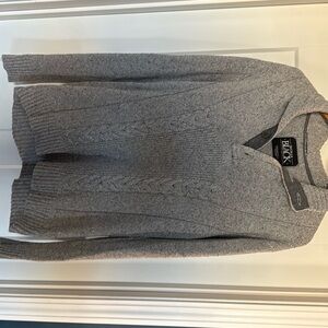 Buckle black size large sweater